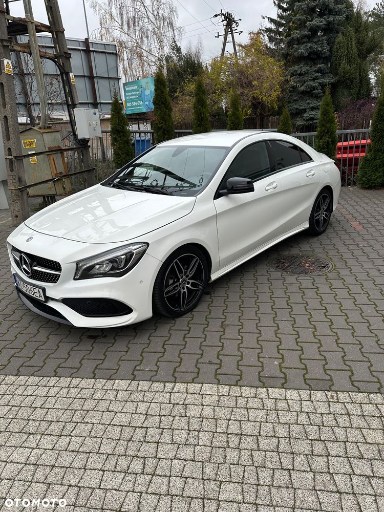 Mercedes-Benz CLA 200 7G-DCT - 2
