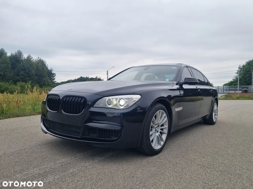 BMW Seria 7 740Li - 1