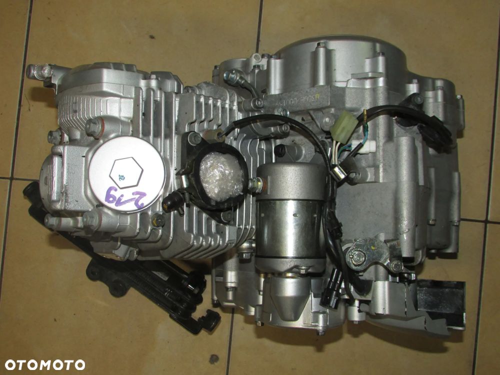 Yamaha YBR250 YBR 250 silnik engine - 2