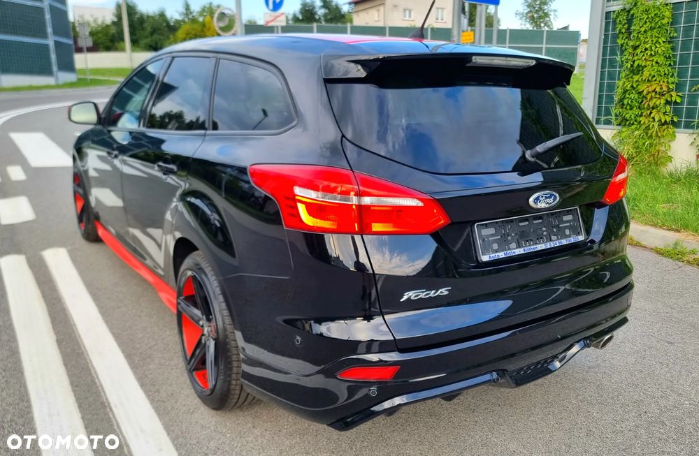 Ford Focus 2.0 TDCi DPF Start-Stopp-System Titanium - 10