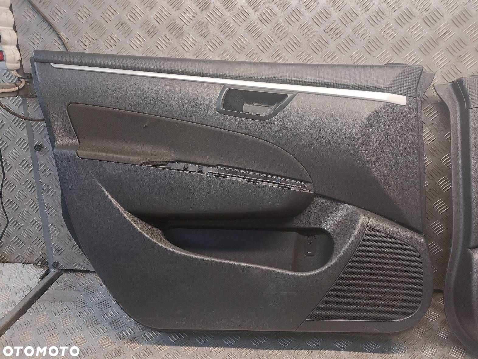 BOCZKI DRZWI KOMPLET SUZUKI SWIFT V MK7 - 3