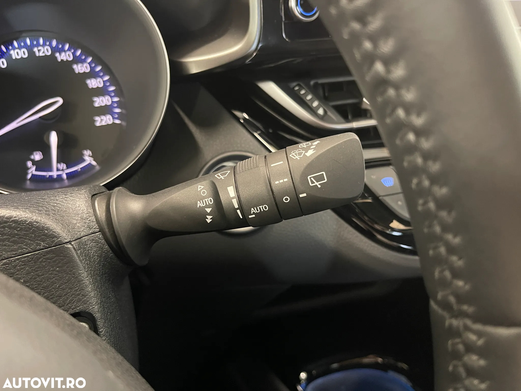 Toyota C-HR 2.0 HSD 184 CP 4x2 CVT Classy - 20