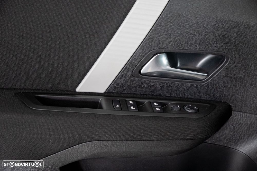 Citroën C4 1.2 Hybrid Plus e-DSC6 - 21