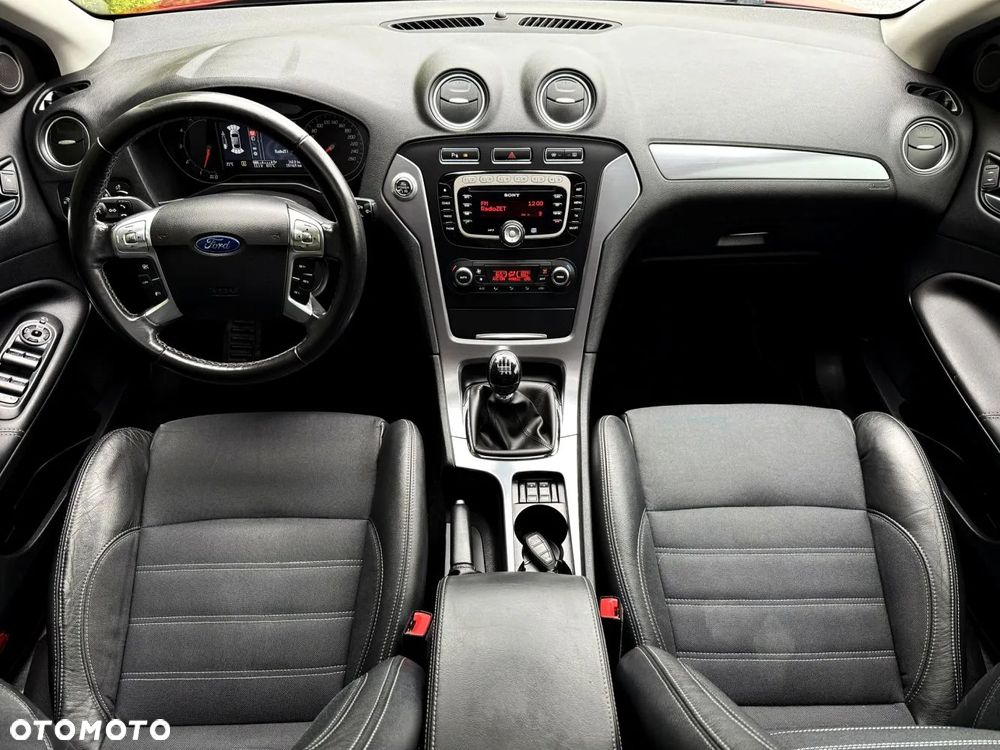 Ford Mondeo - 24