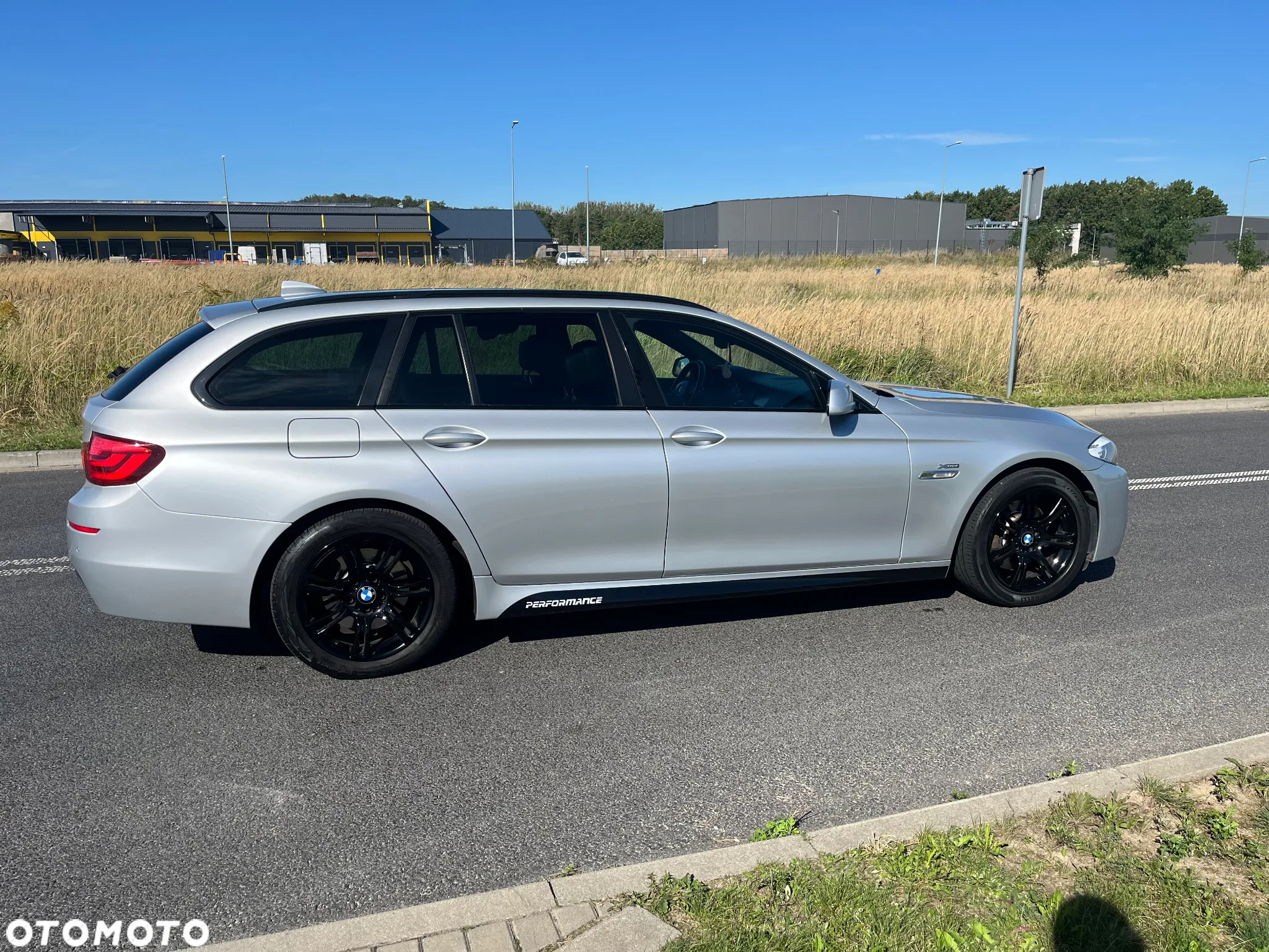 BMW Seria 5 525d xDrive - 4