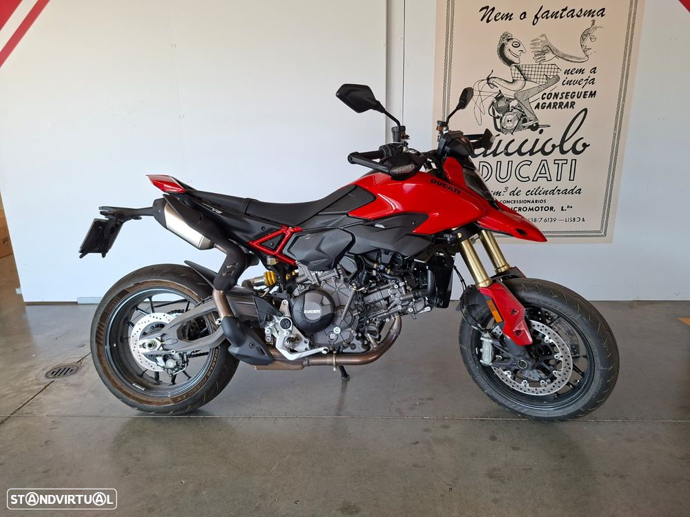 Ducati Hypermotard V2 - 5