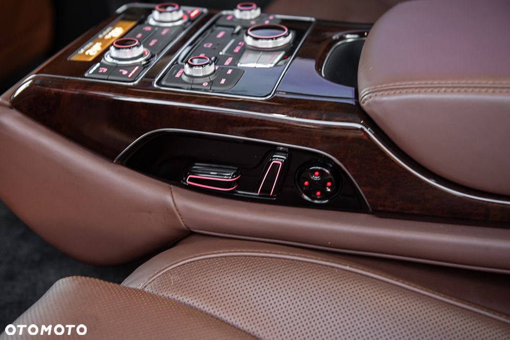 Audi A8 - 38