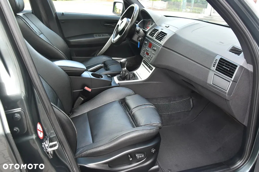 BMW X3 3.0i - 17
