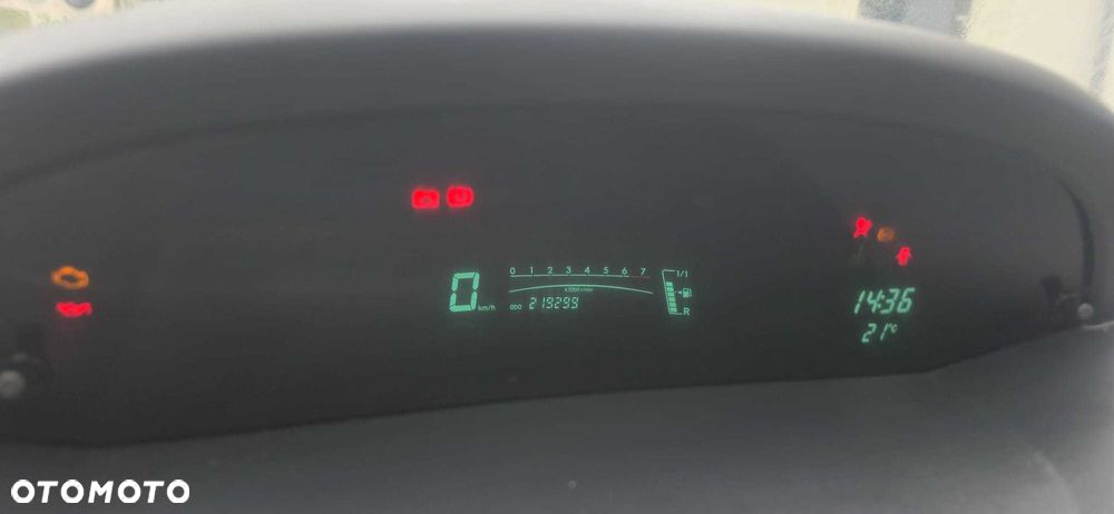 Toyota Yaris - 4