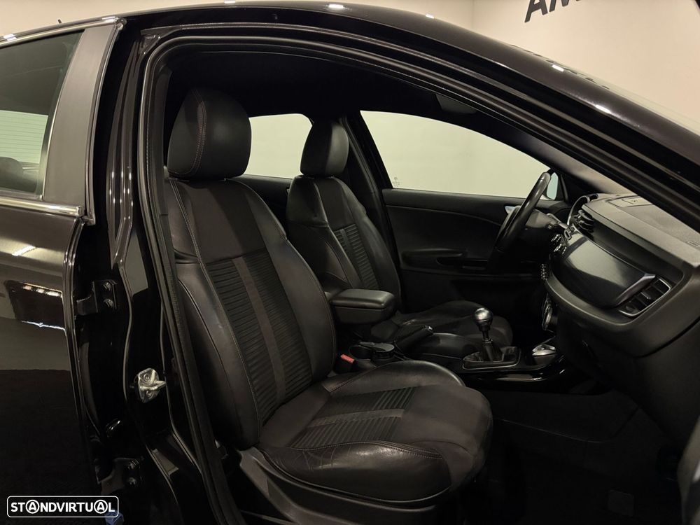 Alfa Romeo Giulietta 1.6 JTDm Distinctive - 7