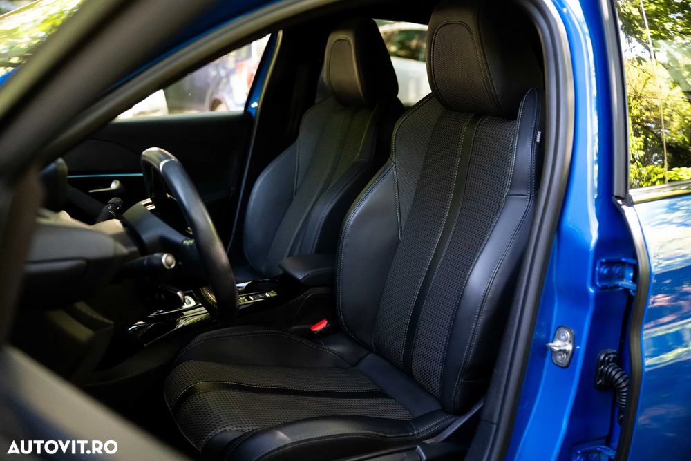 Peugeot 208 e-208 GT-Line - 11