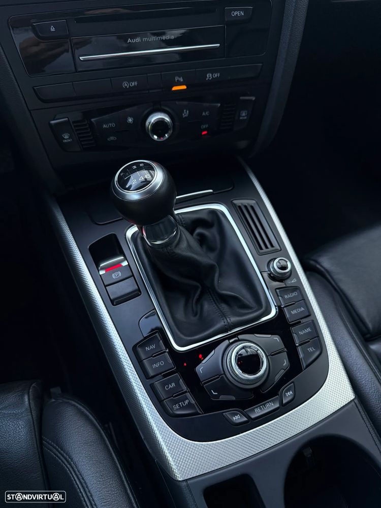 Audi A4 Avant 2.0 TDI Business Line S-line - 33