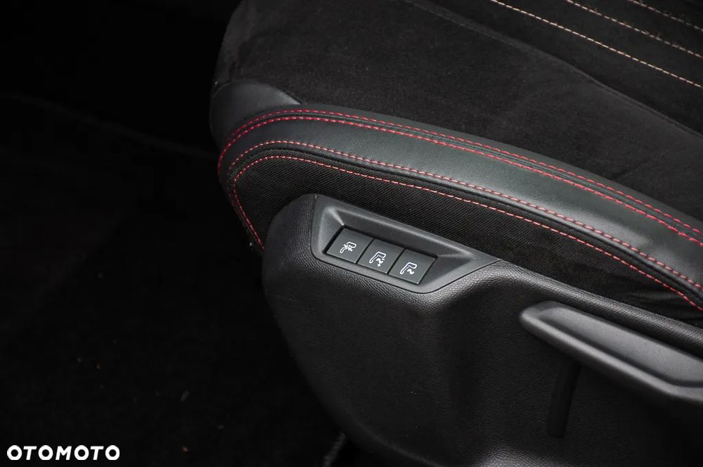 Peugeot 308 BlueHDi 180 EAT6 GT - 39