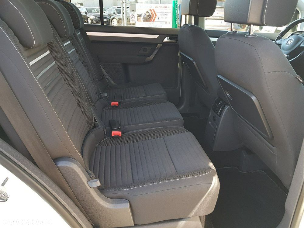 Volkswagen Touran 1.4 TSI Cup - 15