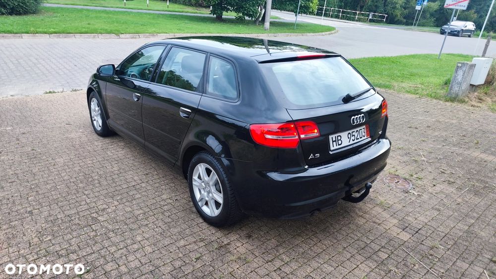 Audi A3 Sportback 1.6 TDI (clean diesel) S tronic Attraction - 38