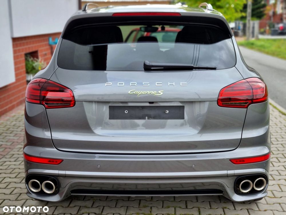 Porsche Cayenne - 36