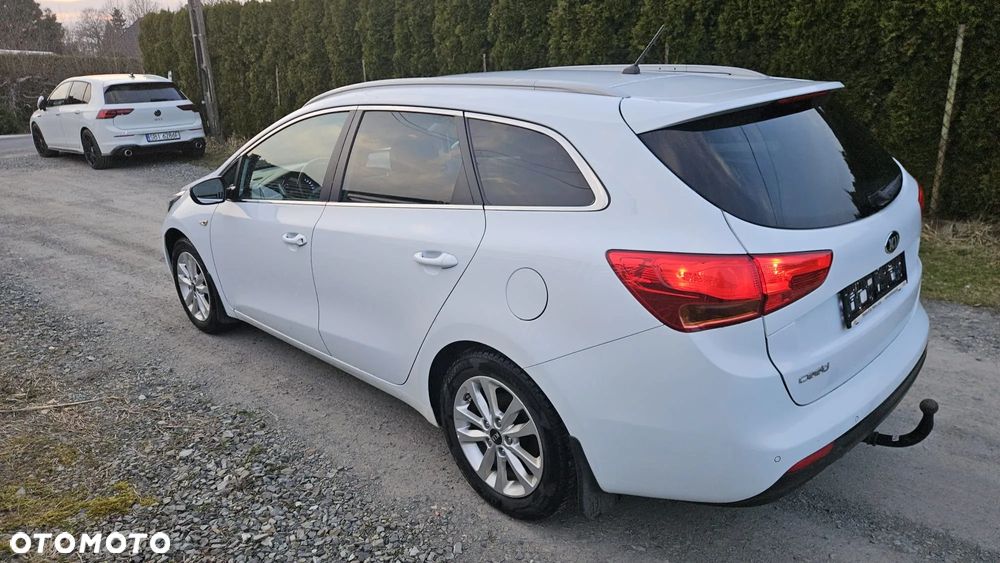 Kia Ceed 1.4 CVVT Dream Team Edition