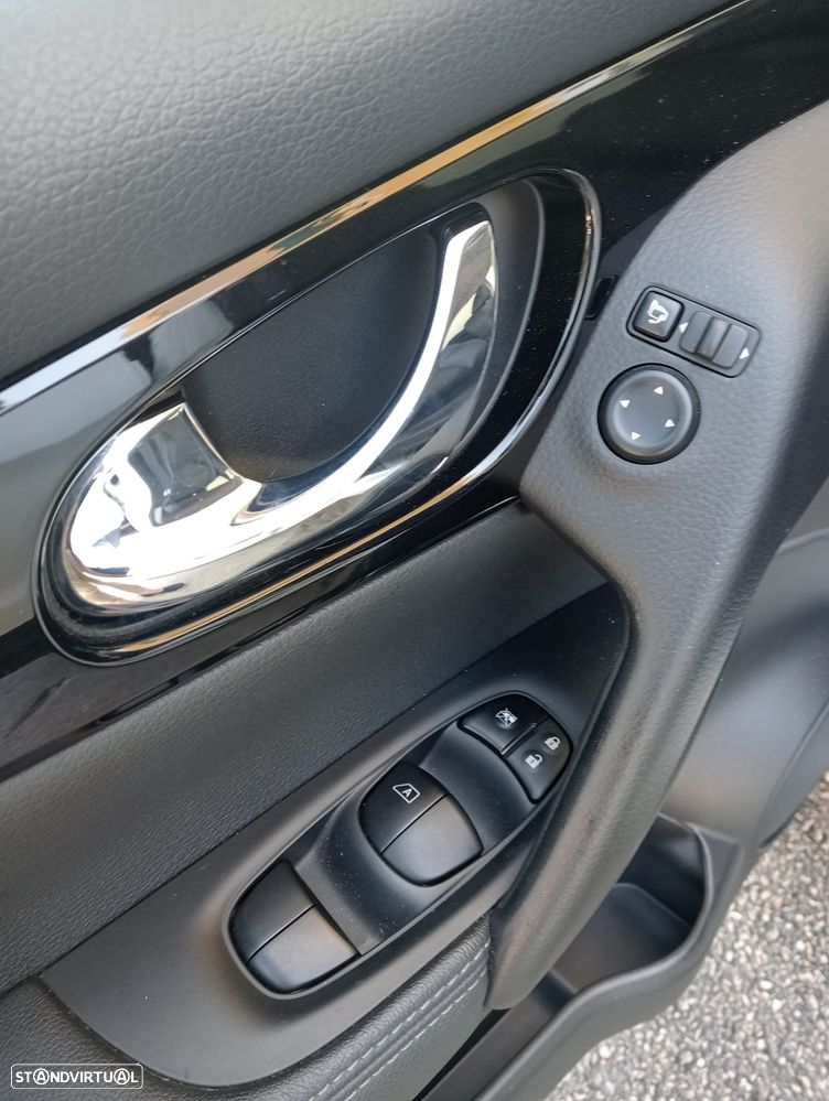 Nissan Qashqai 1.6 dCi Tekna Premium 17 Pele S Alcantara - 6