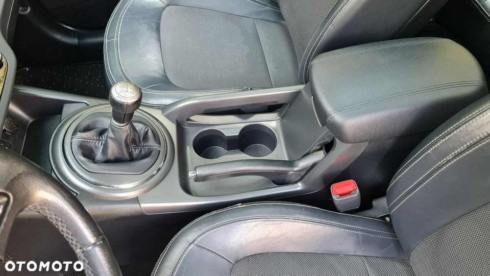Kia Sportage 2.0 L 2WD - 26