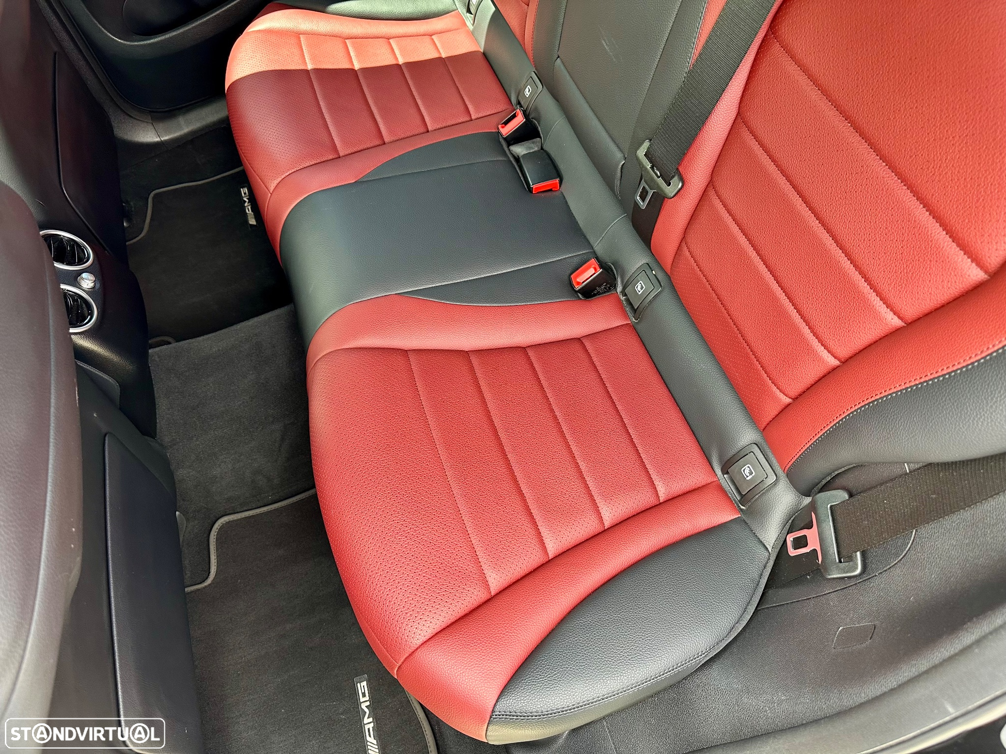 Mercedes-Benz GLC 300 de Coupé 4Matic - 42