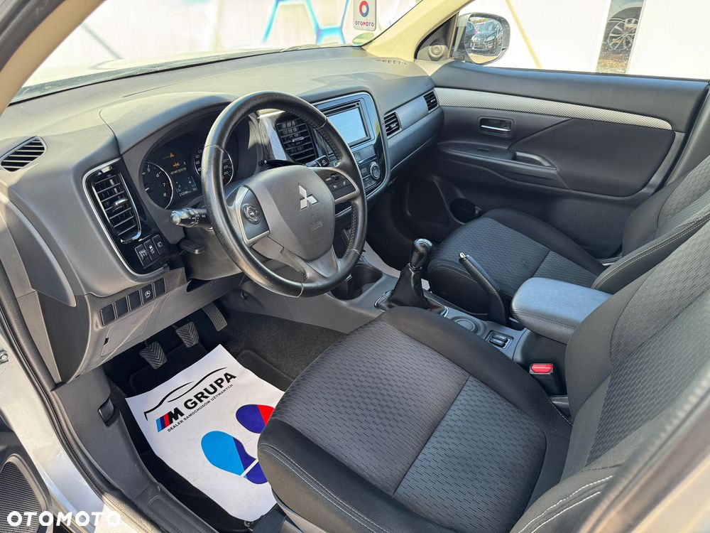 Mitsubishi Outlander 2.0 Intense + 2WD - 15