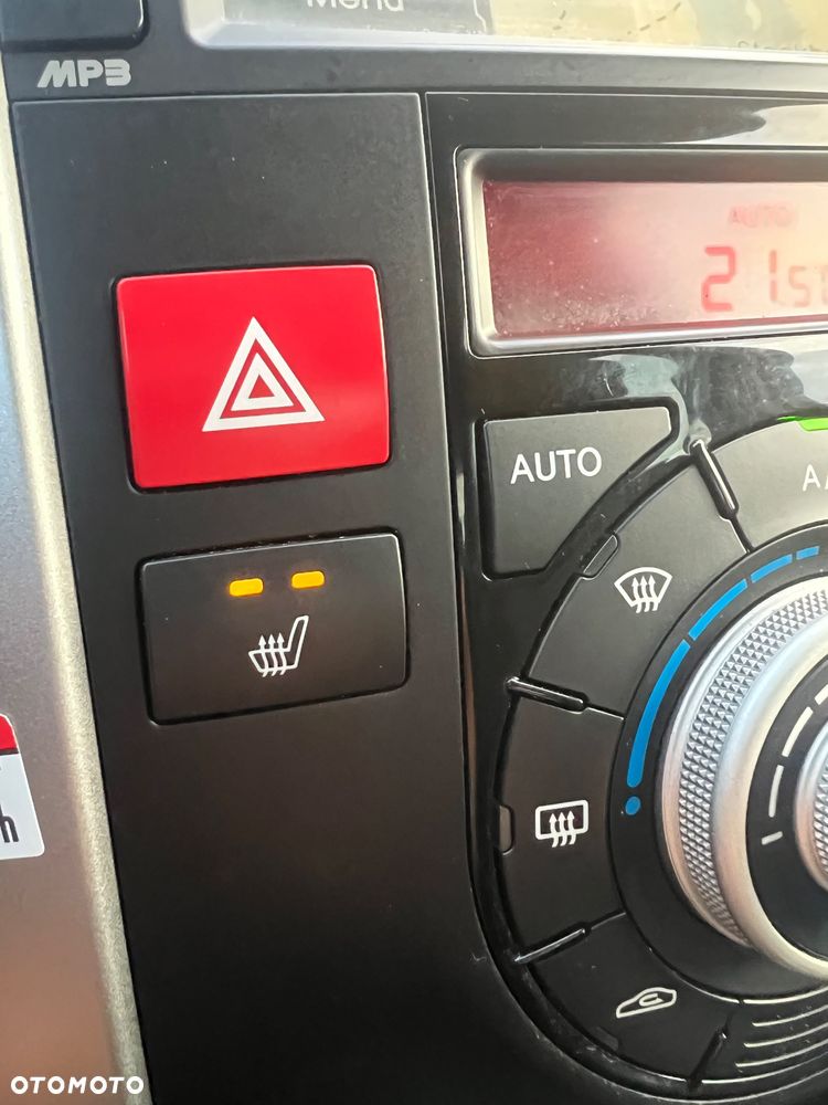 Kia Venga 1.6 CVVT Automatik Platinum Edition - 18