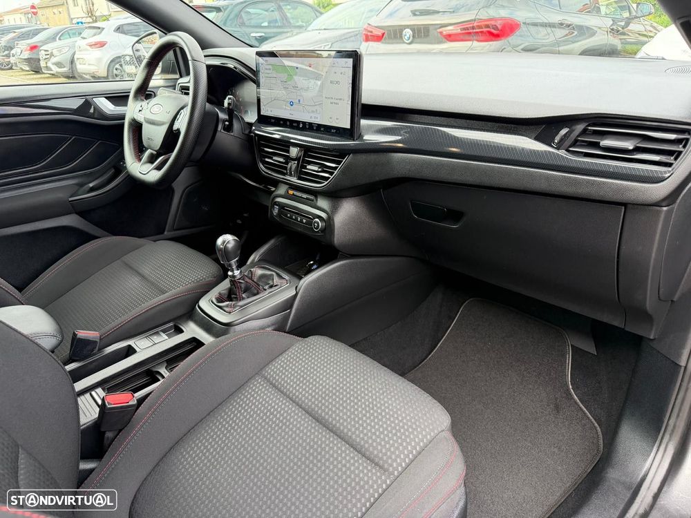 Ford Focus 1.0 EcoBoost MHEV ST-Line - 14