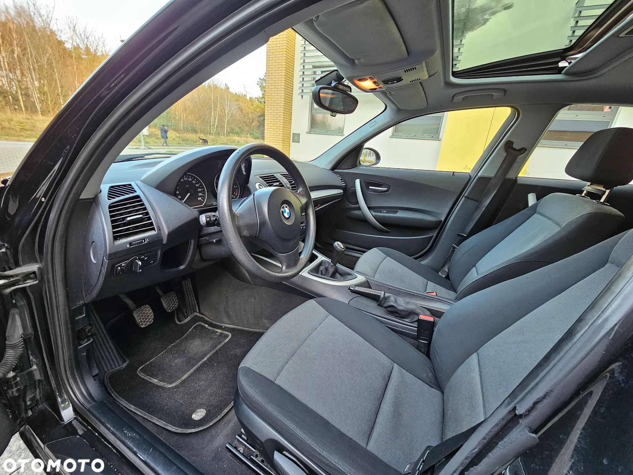 BMW Seria 1 116i - 11