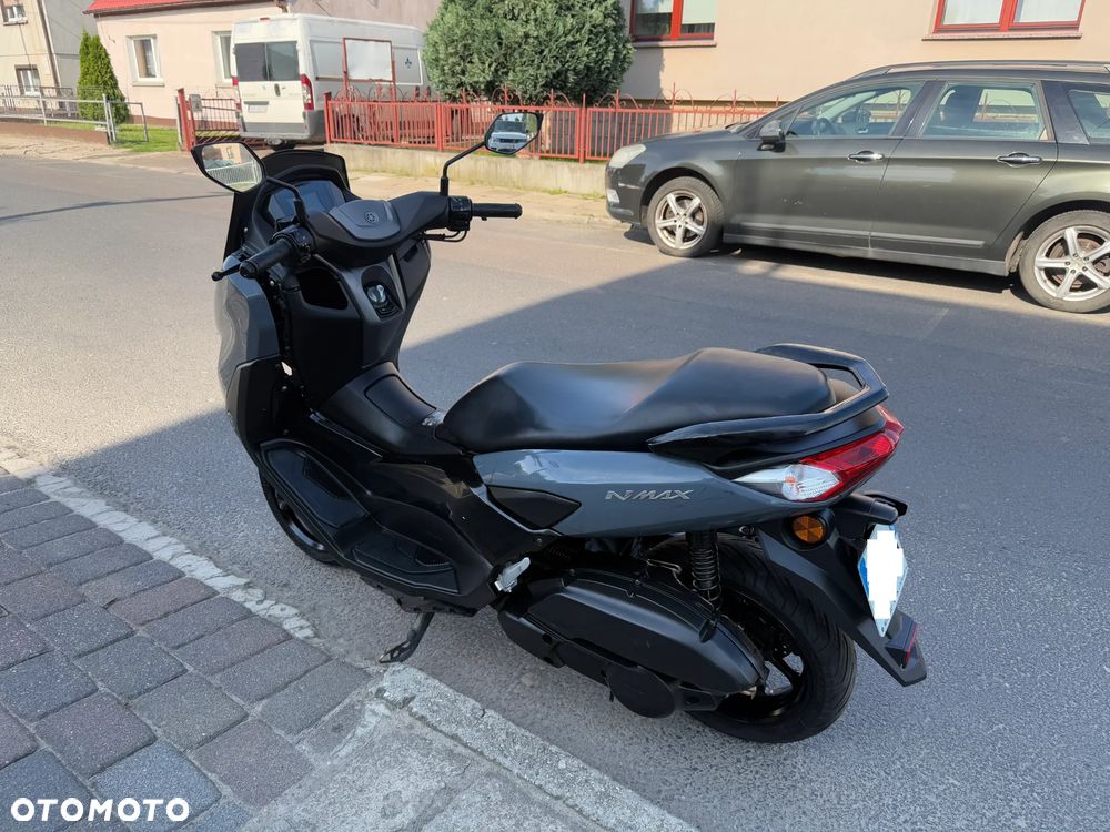 Yamaha NMAX - 7