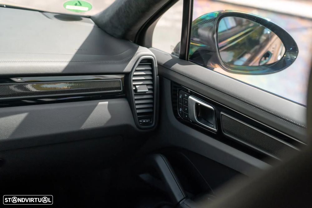 Porsche Cayenne Coupé Turbo - 19