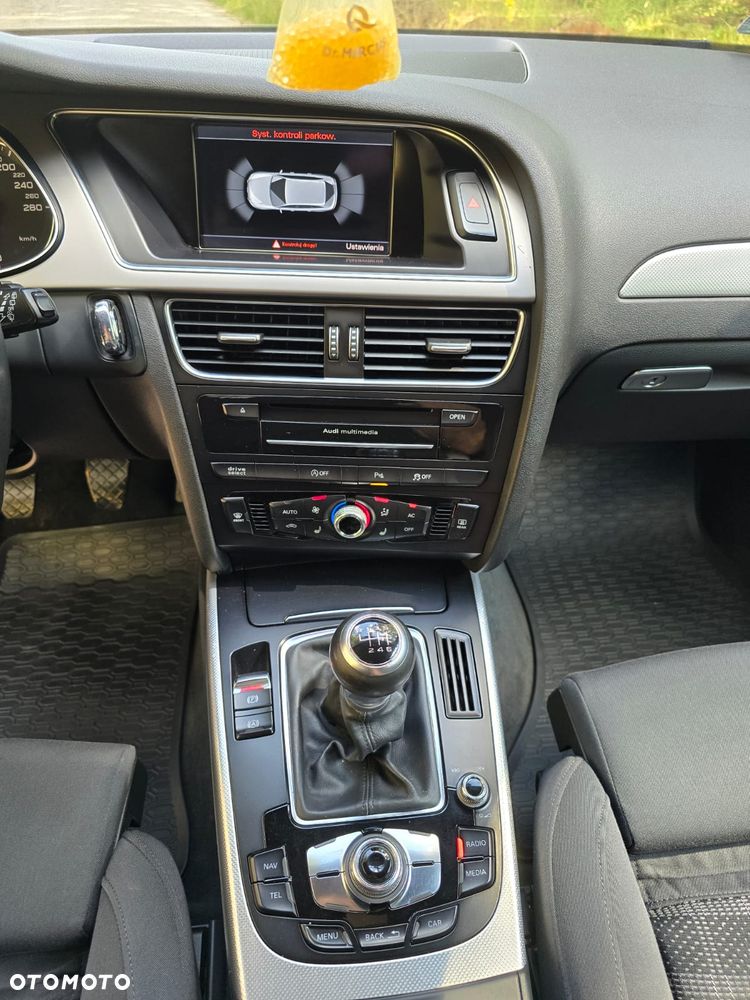 Audi A4 Avant 2.0 TDI - 7