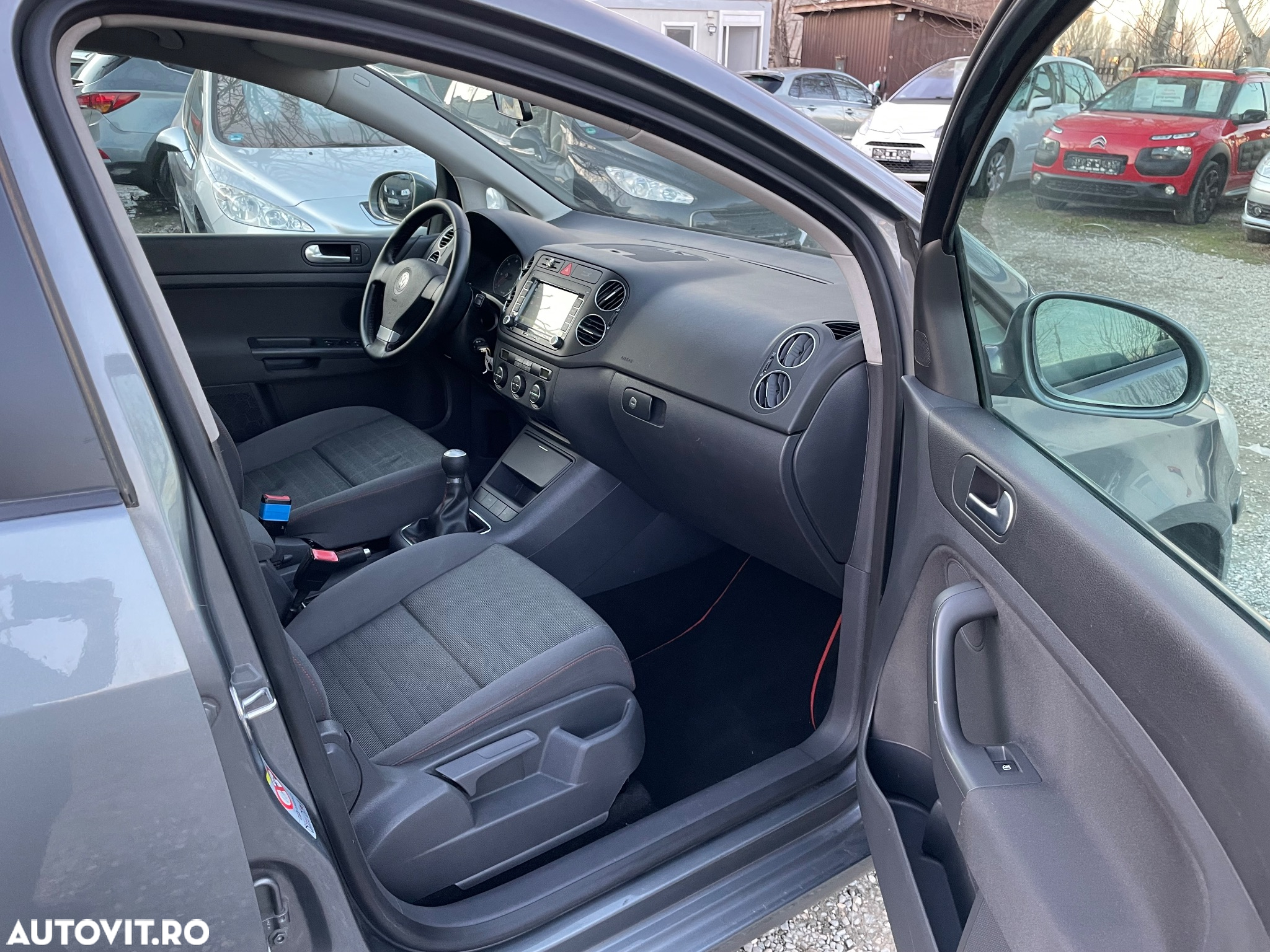 Volkswagen Golf Plus 1.9 TDI Comfortline - 11