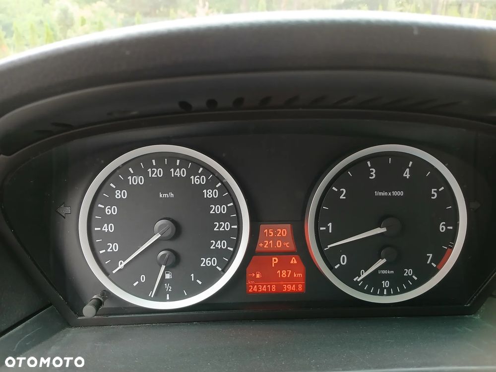 BMW Seria 5 - 15