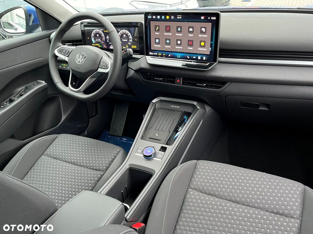 Volkswagen T-Roc - 7