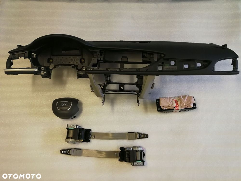 DESKA ROZDZIELCZA AUDI A6 C7 AIRBAG