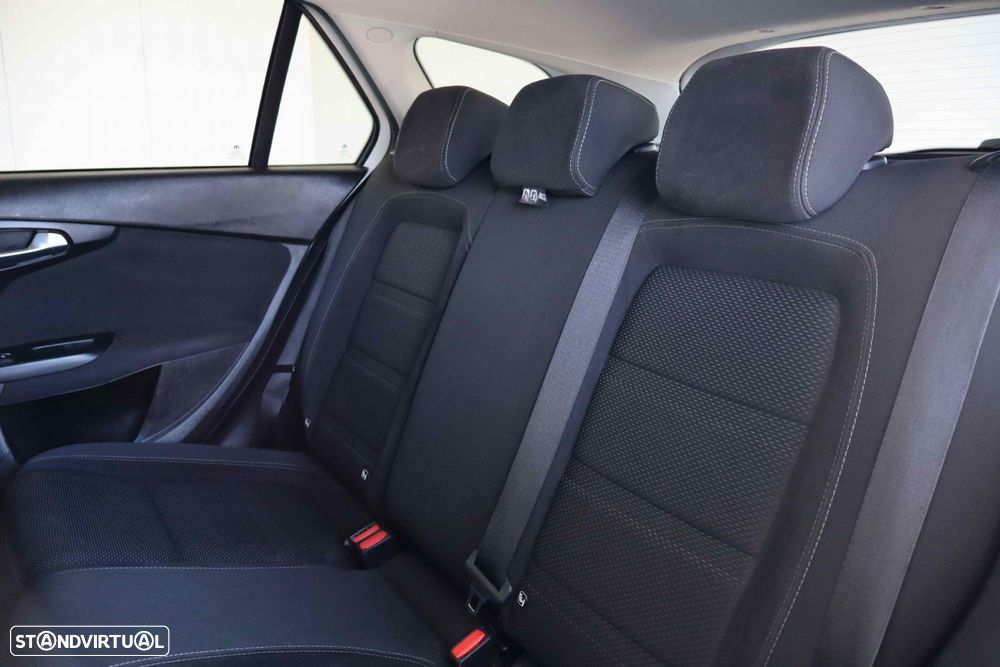 Fiat Tipo Station Wagon 1.3 M-Jet Lounge - 31
