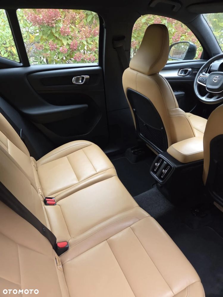 Volvo XC 40 D4 AWD Momentum - 12