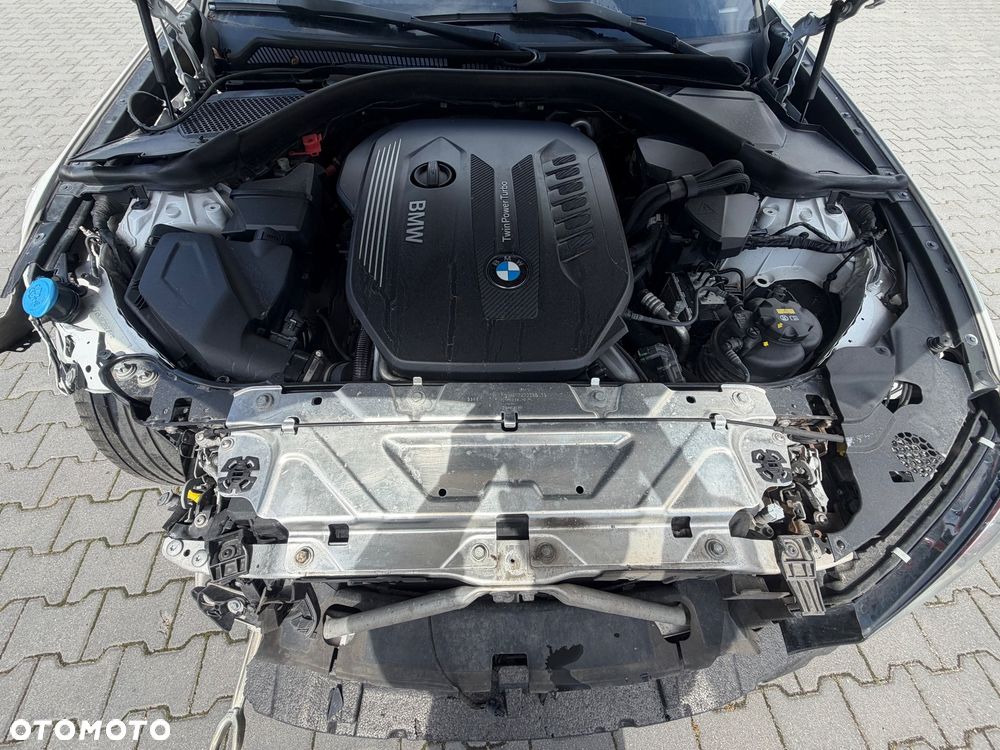 BMW Seria 3 330d xDrive M Sport sport - 16