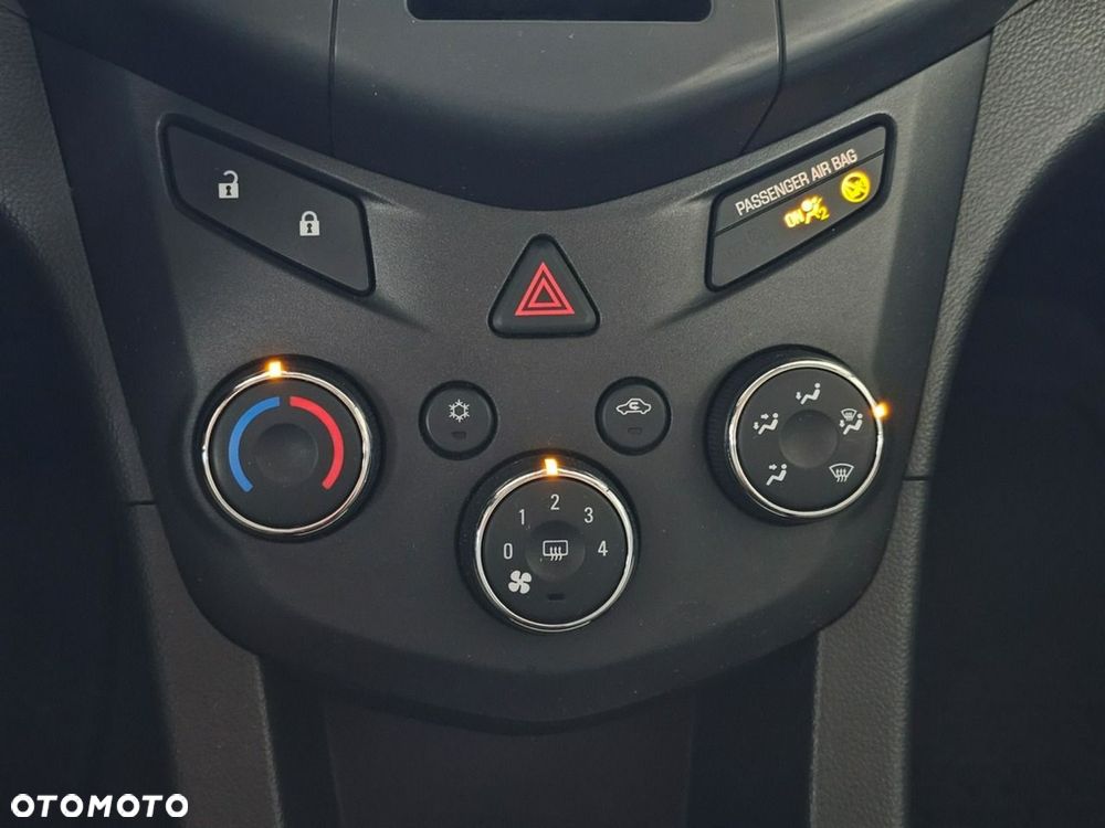 Chevrolet Aveo - 18