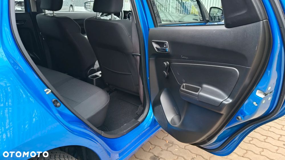 Suzuki Swift 1.2 Premium Plus - 11