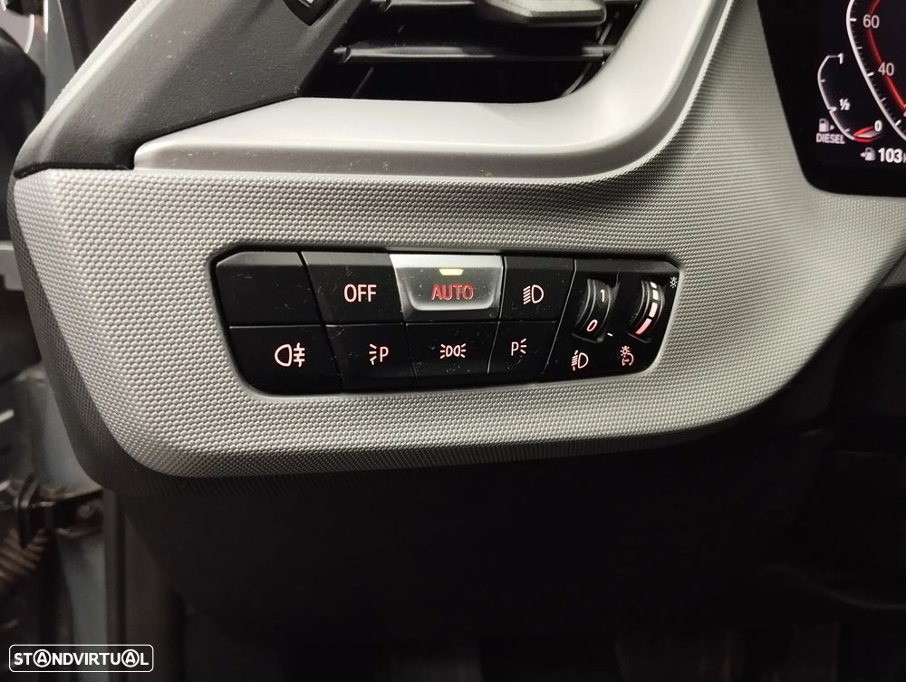 BMW 216 d Advantage — fotografia 16