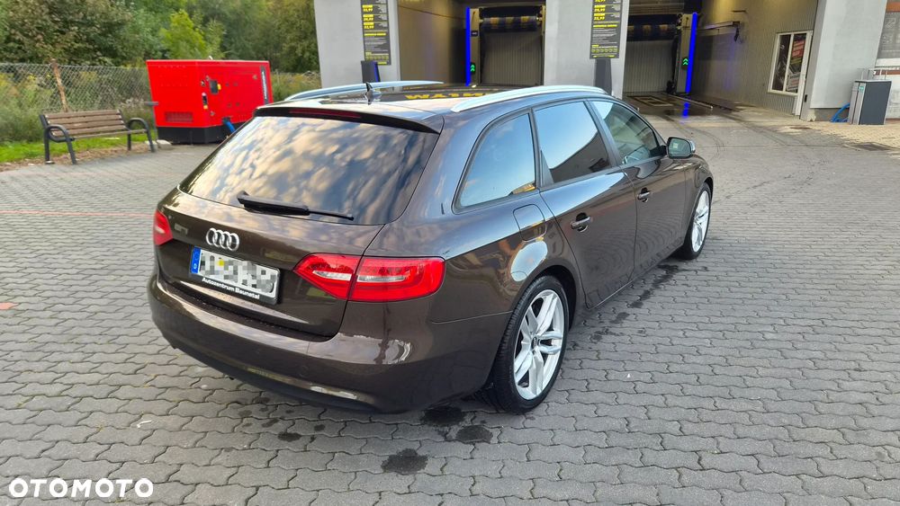 Audi A4 Avant 2.0 TDI DPF S line Sportpaket - 6