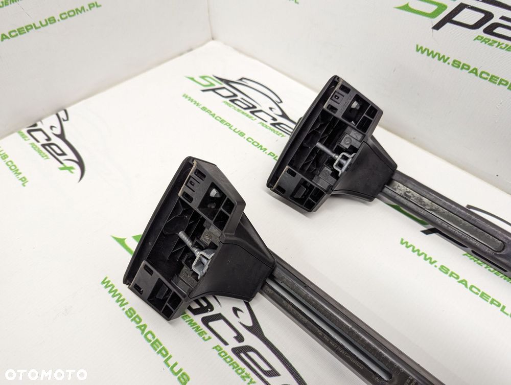 Bagażnik dachowy Thule: belki 7121 + Stopy 7106 + kit - 5