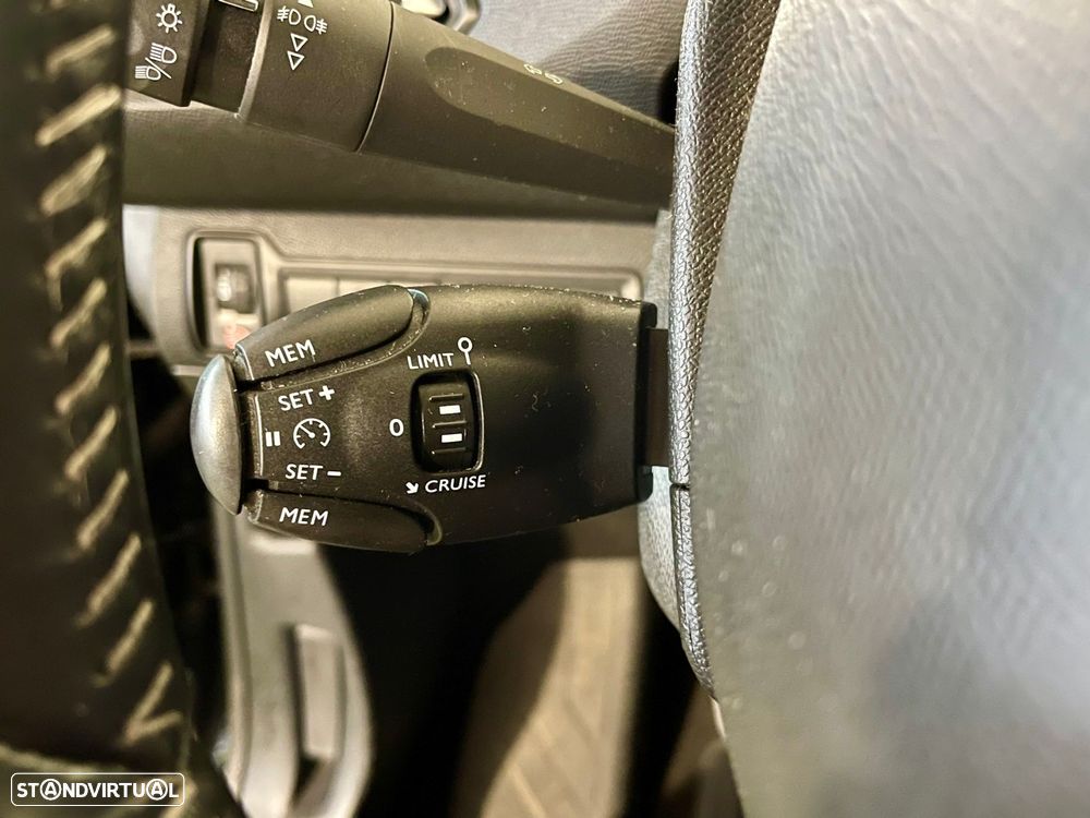 Peugeot 308 SW 1.2 PureTech Style J17 - 24