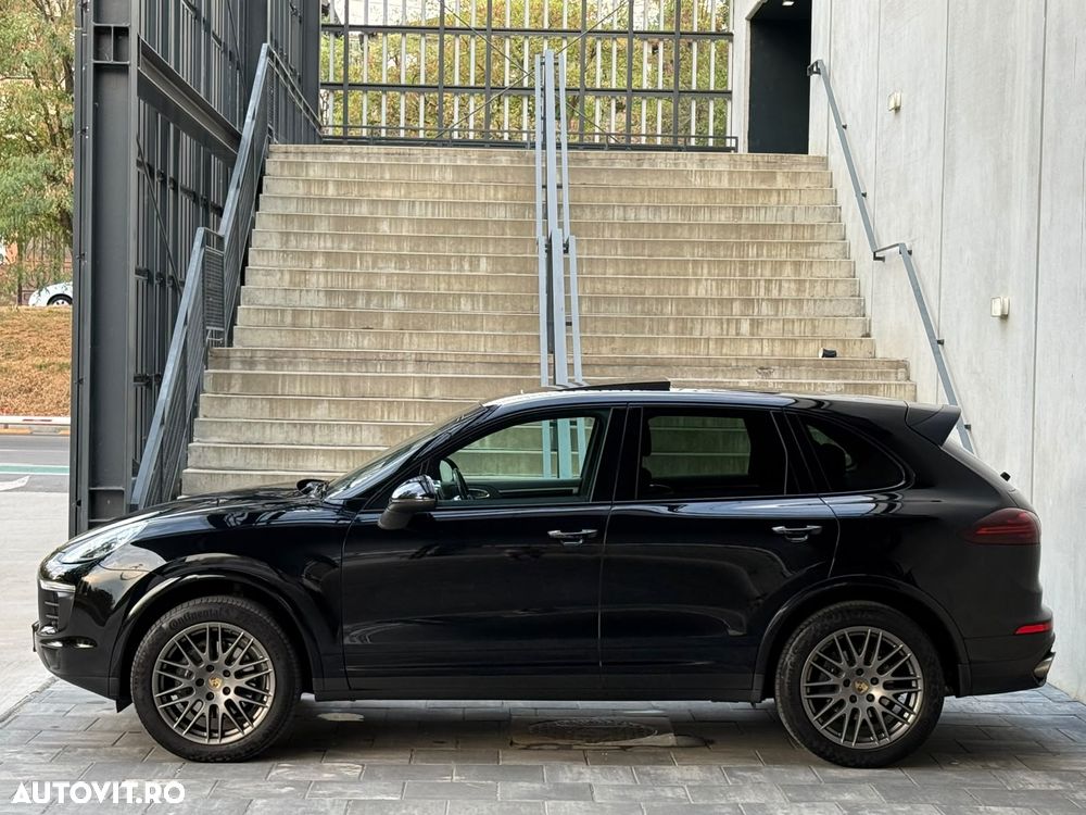 Porsche Cayenne 3.0 L - 11