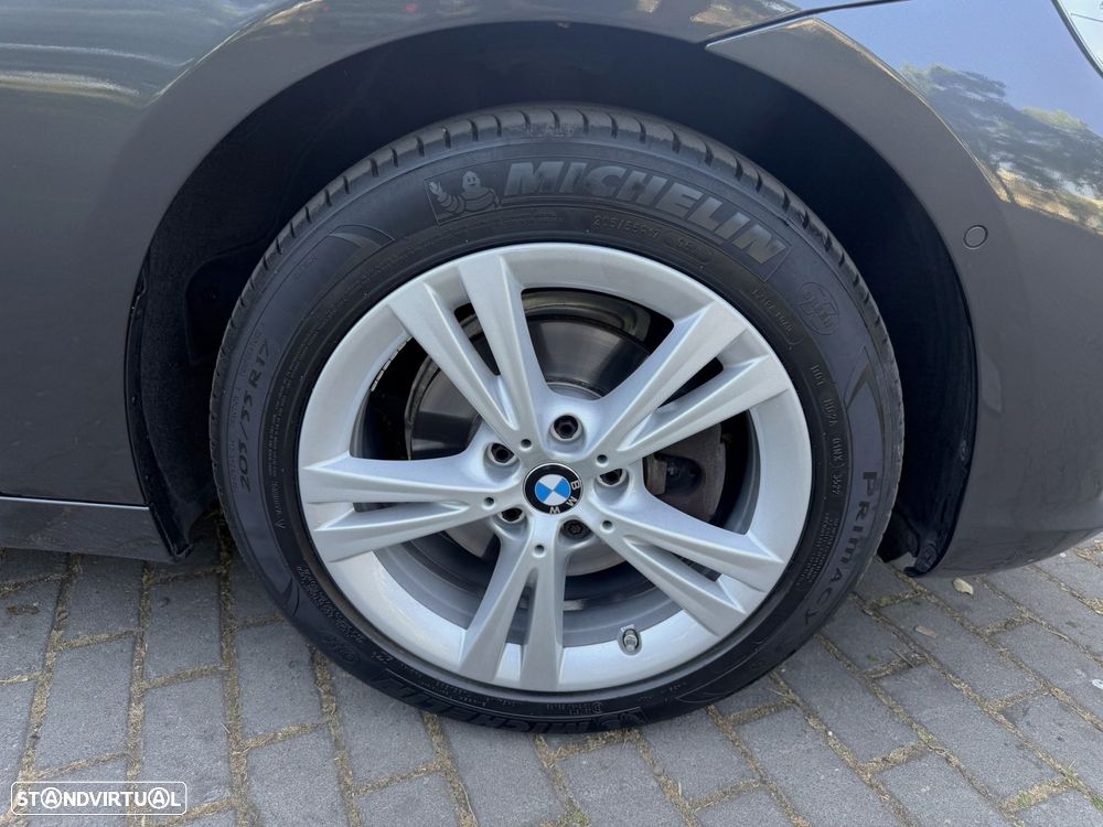 BMW 216 Active Tourer d Line Sport - 52