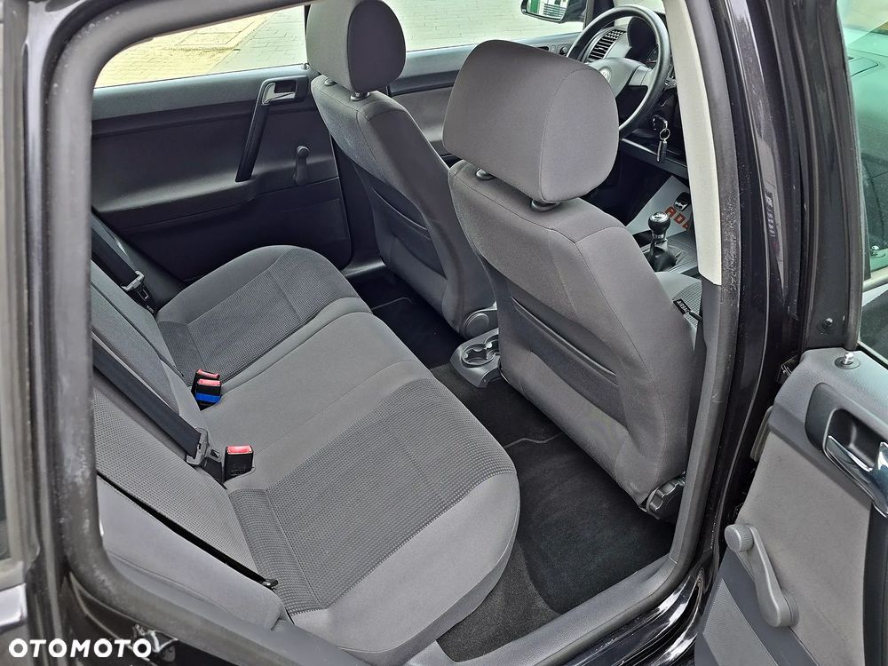 Volkswagen Polo 1.6 United - 17
