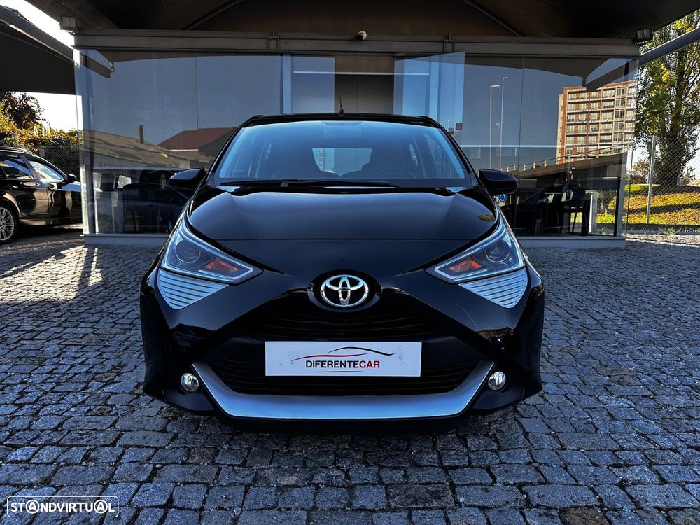 Toyota Aygo 1.0 X-Clusiv Black - 2