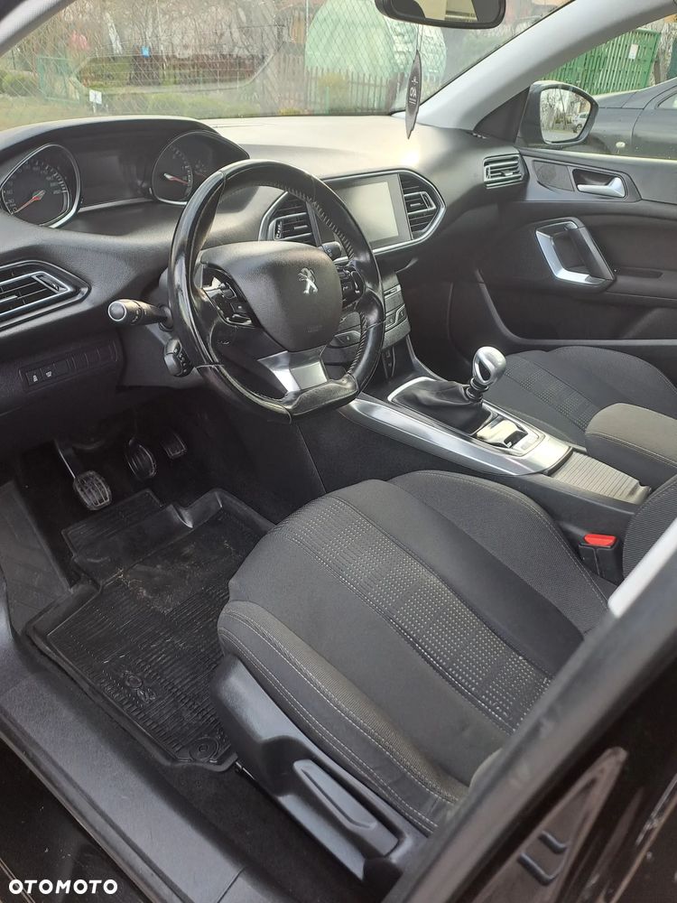 Peugeot 308 1.6 BlueHDi Allure S&S - 7