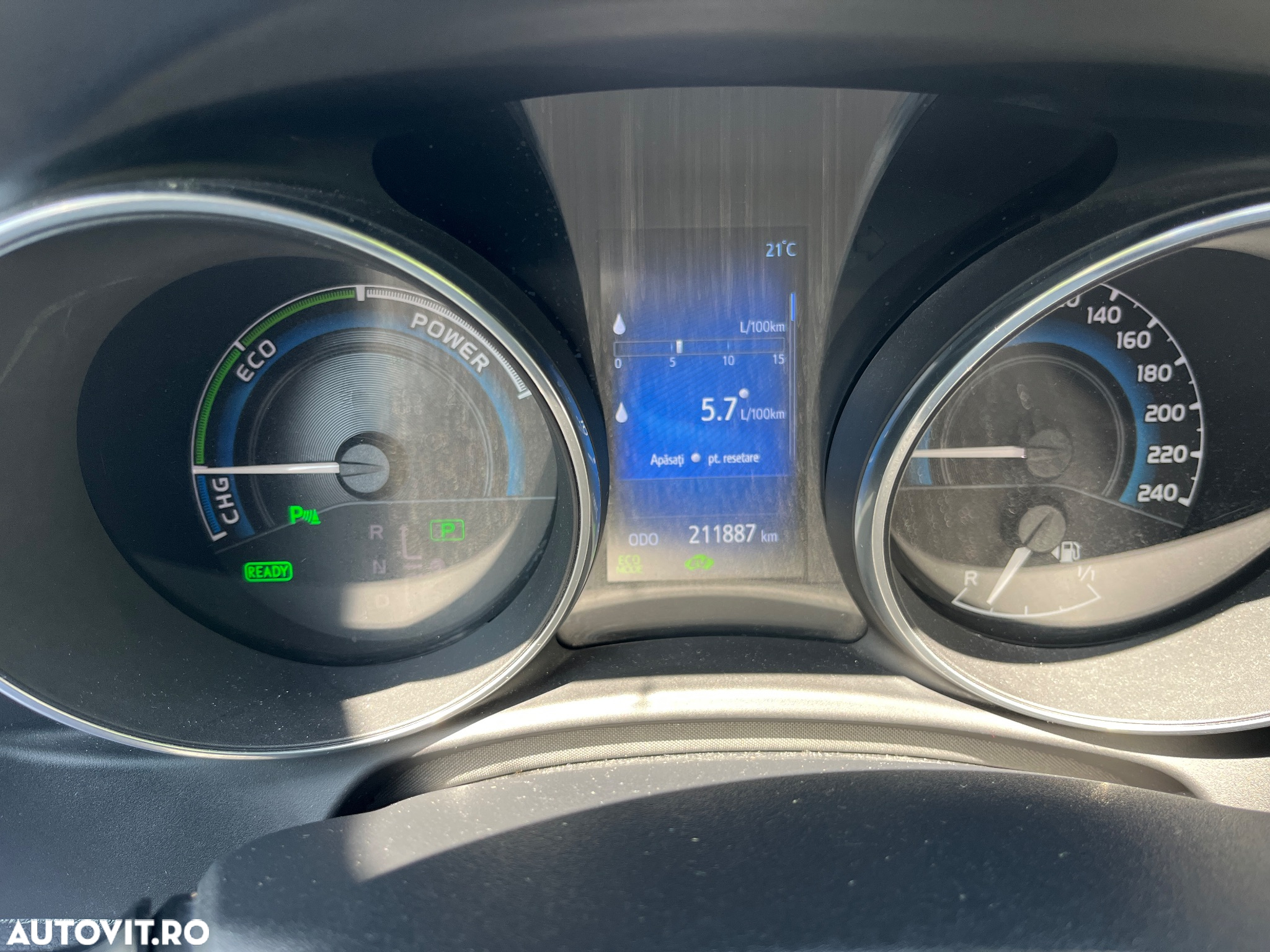 Toyota Auris 1.8 VVT-i Hybrid Automatik Edition-S - 8
